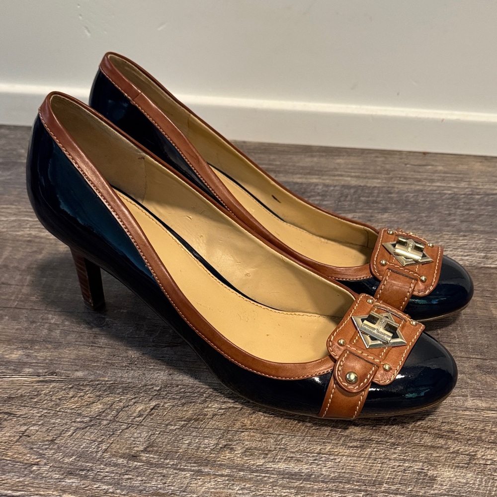 Tommy Hilfiger Navy and Brown Heels GUC